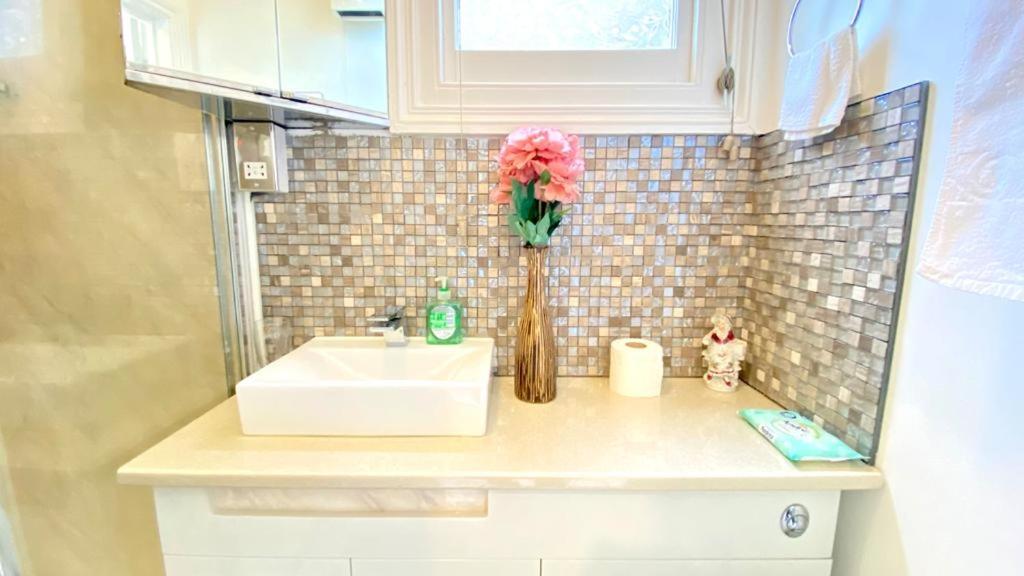 Modern And Cosy Studio Flat London Bagian luar foto